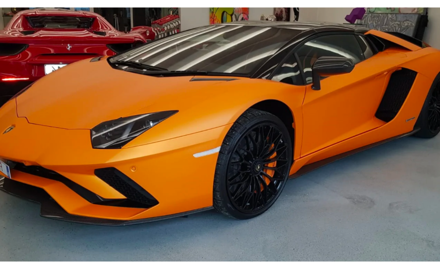 Lamborghini Aventador S Roadster