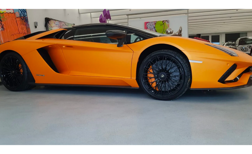 Lamborghini Aventador S Roadster