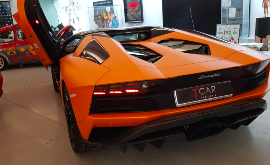 Lamborghini Aventador S Roadster