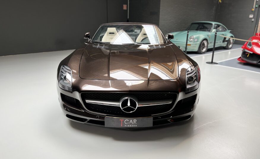 Mercedes SLS AMG Roadster