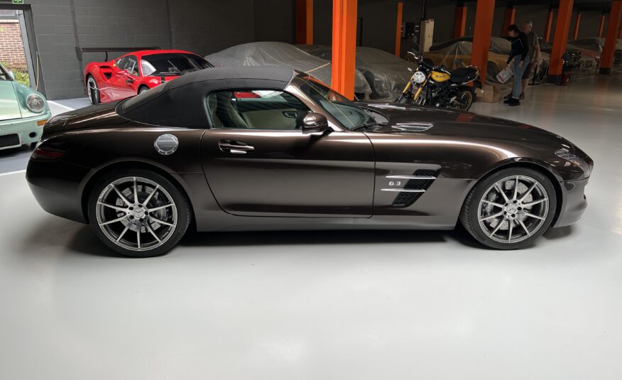 Mercedes SLS AMG Roadster